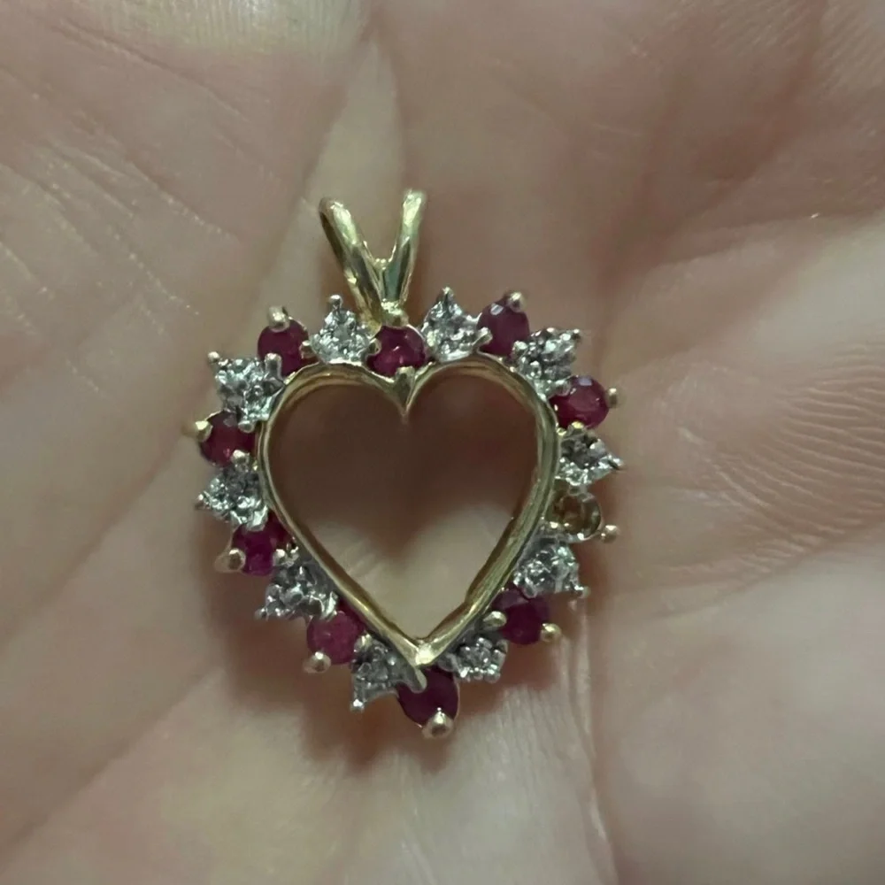 Diamond and ruby - Picture 5 of 13